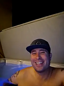 Snapshot of JeepinAround chatting on 10-12-25, 03:38 JeepinAround online show from 10-12-25, 03:38