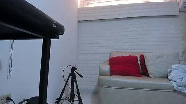 Snapshot of Lissalittlee chatting on 01-29-25, 01:48 Lissalittlee online show from 01-29-25, 01:48