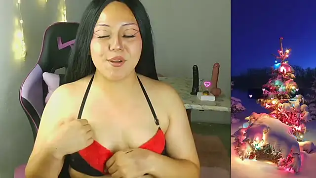 Snapshot of PurpleHaze17 chatting on 12-14-25, 05:46 PurpleHaze17 online show from 12-14-25, 05:46