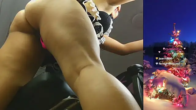 Snapshot of PurpleHaze17 chatting on 12-15-25, 08:35 PurpleHaze17 online show from 12-15-25, 08:35