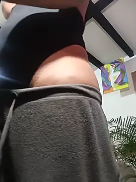 thirstymoonxx online show from 06-17-26, 05:10