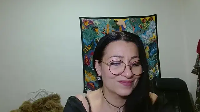 Snapshot of KeisyNeonX chatting on 04-01-26, 11:00 KeisyNeonX online show from 04-01-26, 11:00