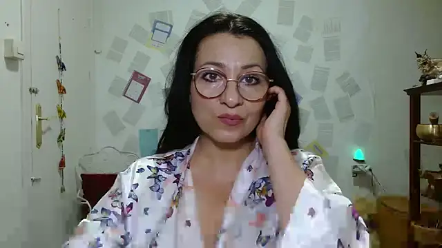 Snapshot of KeisyNeonX chatting on 05-06-26, 08:25 KeisyNeonX online show from 05-06-26, 08:25