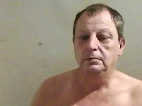 Snapshot of chubbybear2cum chatting on 12-18-24, 05:48 chubbybear2cum online show from 12-18-24, 05:48