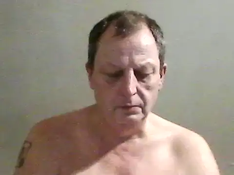 Snapshot of chubbybear2cum chatting on 02-23-25, 01:13 chubbybear2cum online show from 02-23-25, 01:13