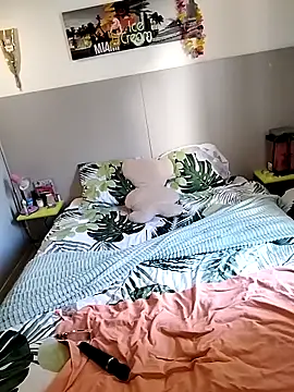 Snapshot of lagazosexy14 chatting on 10-25-25, 12:02 lagazosexy14 online show from 10-25-25, 12:02