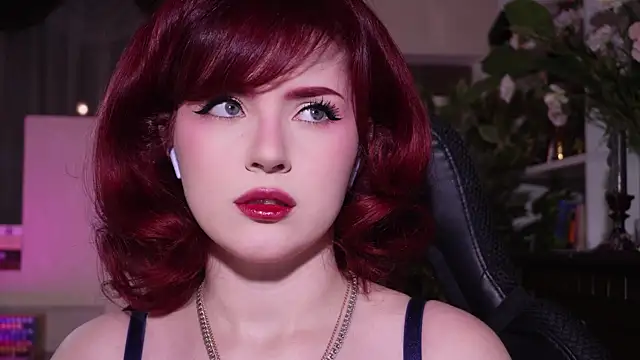 Chriss Fox online show from 11-26-25, 03:24