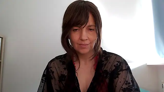 Ella Next Door online show from 03-04-26, 01:06