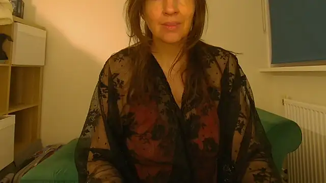 Ella Next Door online show from 05-17-26, 10:28