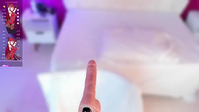 Snapshot of Miliaangeles chatting on 02-28-25, 03:15 Miliaangeles online show from 02-28-25, 03:15