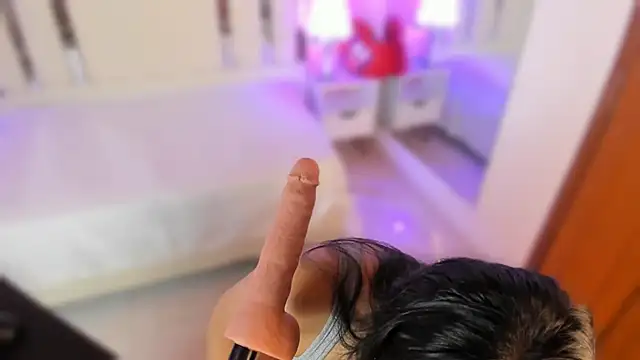 Snapshot of Miliaangeles chatting on 10-04-25, 12:25 Miliaangeles online show from 10-04-25, 12:25