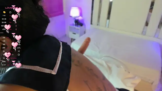 Snapshot of Miliaangeles chatting on 11-08-25, 12:05 Miliaangeles online show from 11-08-25, 12:05