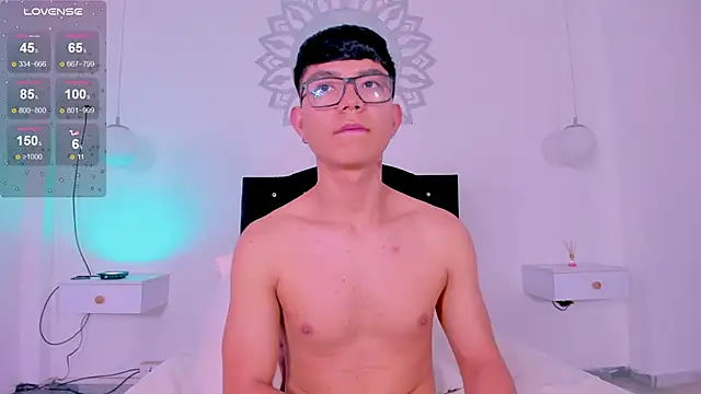 CodyTwink online show from 11-21-25, 05:22