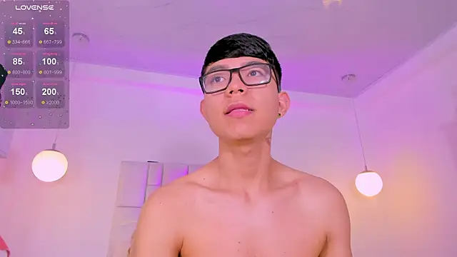 CodyTwink online show from 04-12-26, 11:04