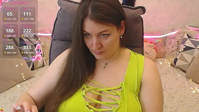 Snapshot of Nataly_cute chatting on 03-21-25, 11:34 Nataly cute online show from 03-21-25, 11:34