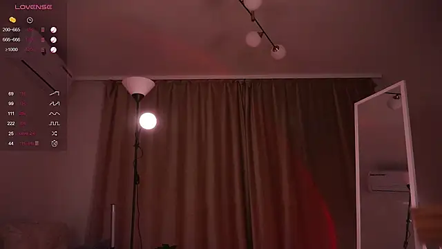 Snapshot of AnuricBriny chatting on 01-25-25, 02:15 AnuricBriny online show from 01-25-25, 02:15