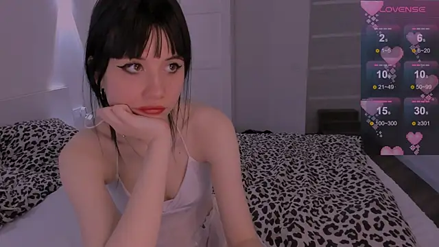 Snapshot of CoddleWeeper_ chatting on 02-13-25, 01:26 CoddleWeeper online show from 02-13-25, 01:26