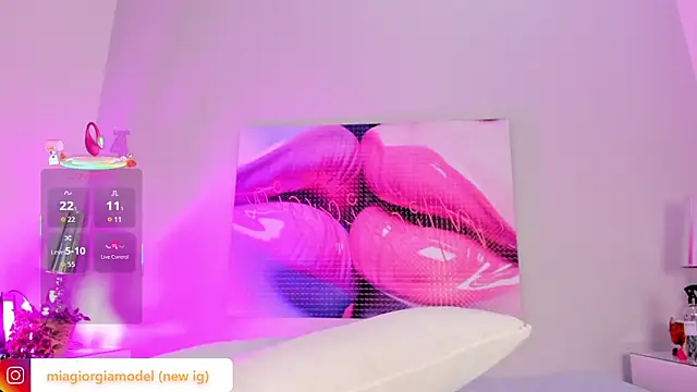 Miagiorgia  online show from 03-25-26, 06:36