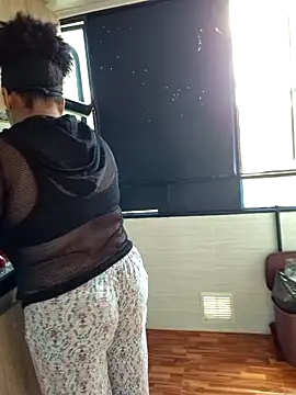 Selket11 online show from 10-02-25, 04:03