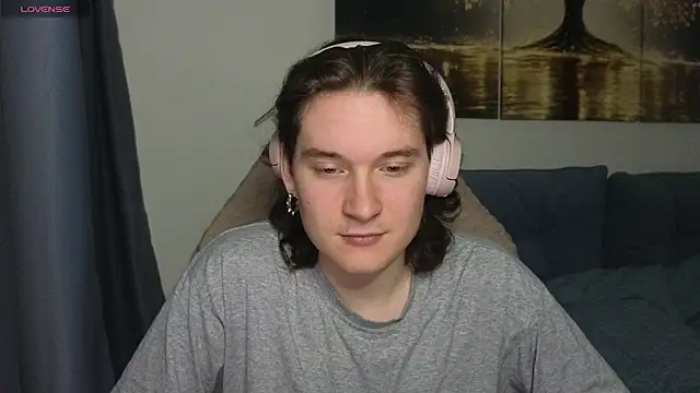 MoreRealAlex online show from 07-06-26, 02:36