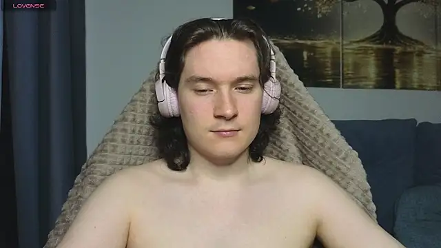 MoreRealAlex online show from 07-26-26, 02:31
