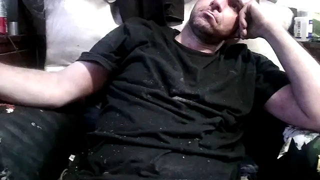 robeaulieu02 online show from 01-01-25, 07:43