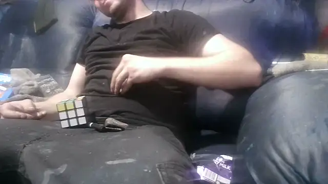 robeaulieu02 online show from 02-24-25, 06:16