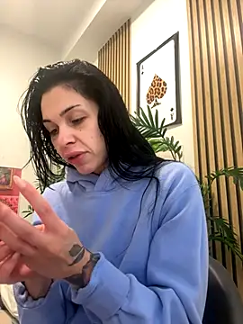 NattyFierros online show from 11-18-25, 09:08