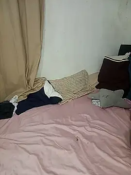 Snapshot of Boypolla11 chatting on 01-26-25, 02:14 Boypolla11 online show from 01-26-25, 02:14