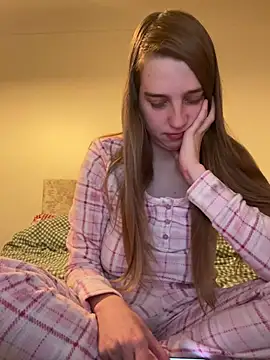 EvieRoseex online show from 12-06-24, 04:17