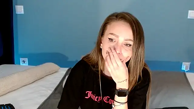 AnnaMaee online show from 01-11-25, 04:48