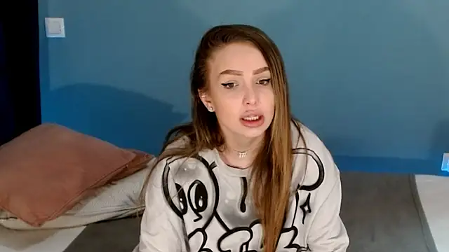 AnnaMaee online show from 01-13-25, 11:38