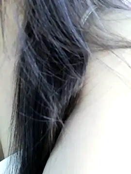 Snapshot of _Linez_ chatting on 09-16-25, 05:14  Linez  online show from 09-16-25, 05:14