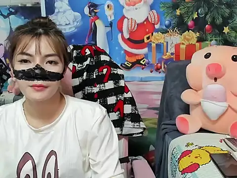 Sugar lipsz online show from 12-18-24, 05:10