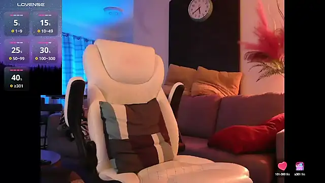 Snapshot of Towndude123 chatting on 02-09-25, 10:42 Towndude123 online show from 02-09-25, 10:42