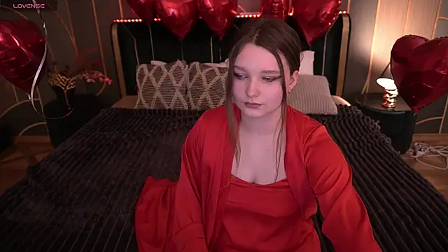 Snapshot of MagicPeachh_ chatting on 02-06-26, 02:20 MagicPeachh online show from 02-06-26, 02:20