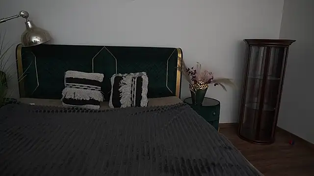 MagicPeachh  online show from 06-01-26, 06:20