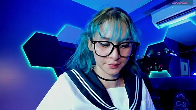 Ramona Flower online show from 12-16-25, 02:38