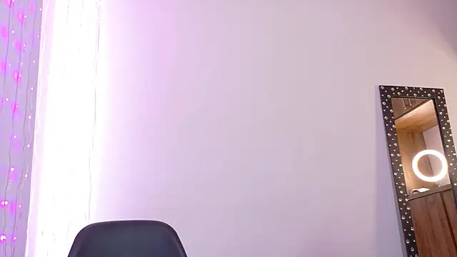 im anna  online show from 10-19-25, 08:09