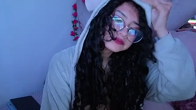 CherieCurl online show from 05-19-26, 06:58
