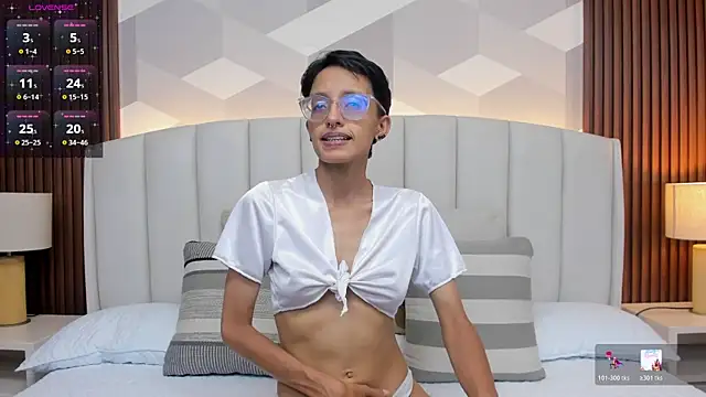 Marge lasander online show from 12-22-25, 01:46