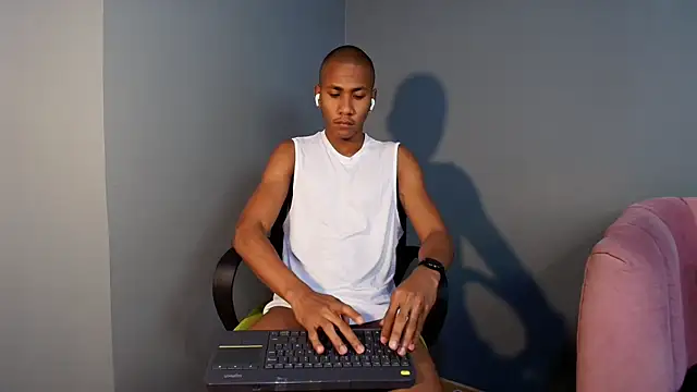 Ethan Fox11 online show from 02-19-25, 02:12