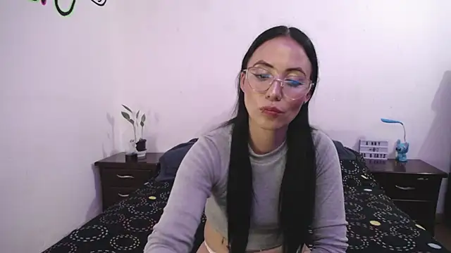 Snapshot of anny_roberts chatting on 03-12-25, 11:12 anny roberts online show from 03-12-25, 11:12