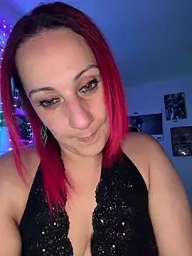 Snapshot of DeeLight124 chatting on 09-28-25, 07:14 DeeLight124 online show from 09-28-25, 07:14