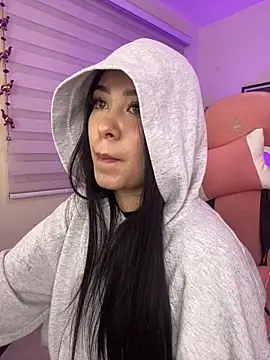 Starliee   online show from 10-22-25, 12:00