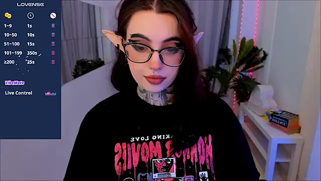 Dixi Pixi  online show from 02-22-25, 05:44