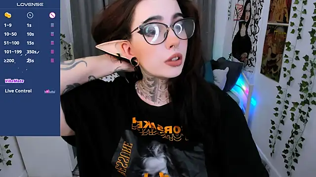 Dixi Pixi  online show from 03-22-25, 05:49