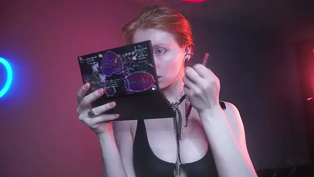 ginger hugs online show from 09-17-25, 10:11