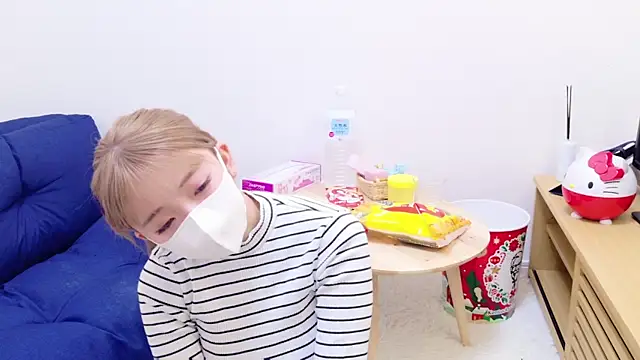 Snapshot of neruneruru chatting on 12-26-24, 12:49 neruneruru online show from 12-26-24, 12:49