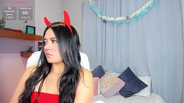 Snapshot of Chloe_fischer_ chatting on 04-30-26, 03:29 Chloe fischer online show from 04-30-26, 03:29